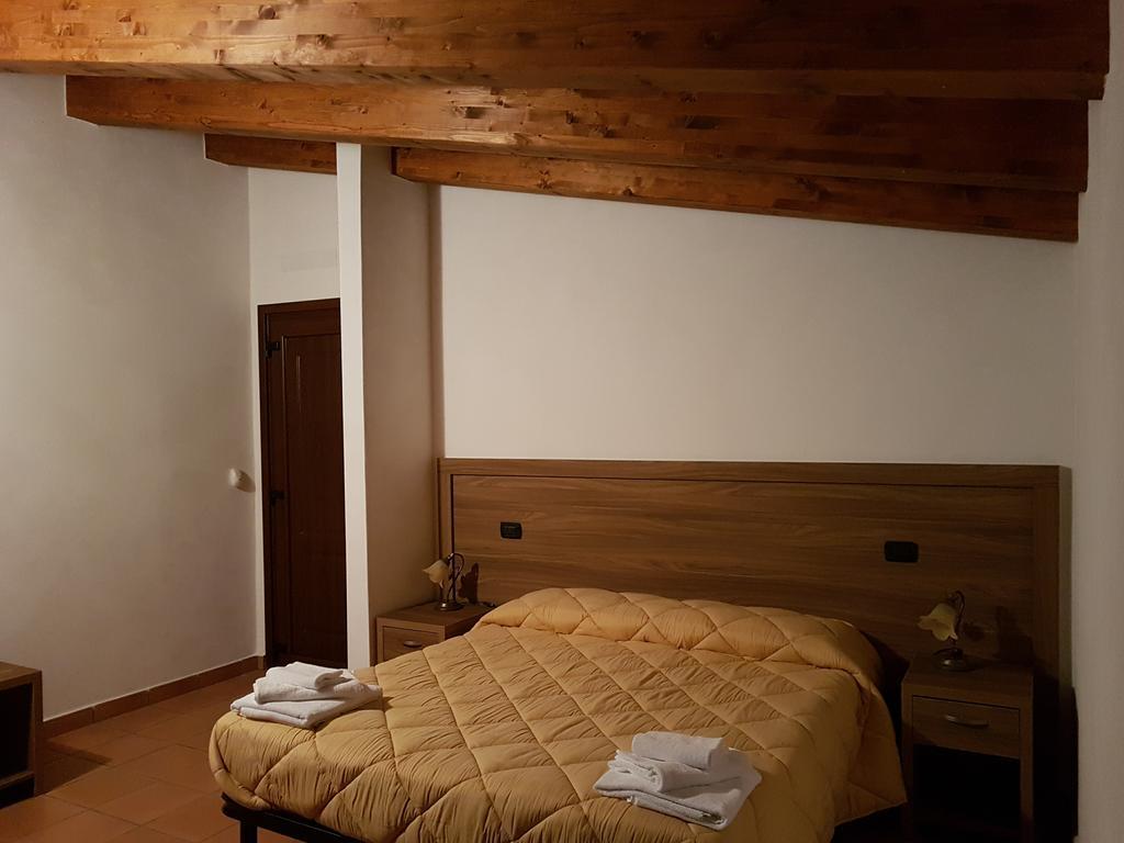 Agriturismo L'Ulivo Padula Ngoại thất bức ảnh